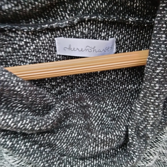 ⬇️ Price Drop! ⬇️Keren Hart Jersey Knit Hoodie in size L - Picture 3 of 3